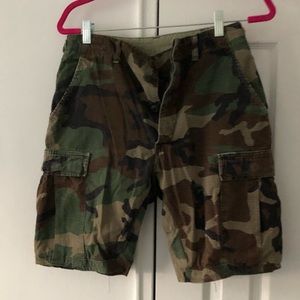 Vintage Urban Outfitters camo shorts